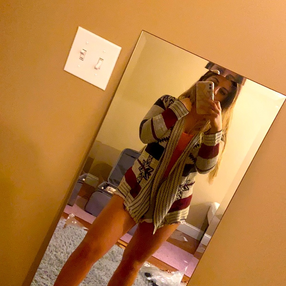 2 Cardigans